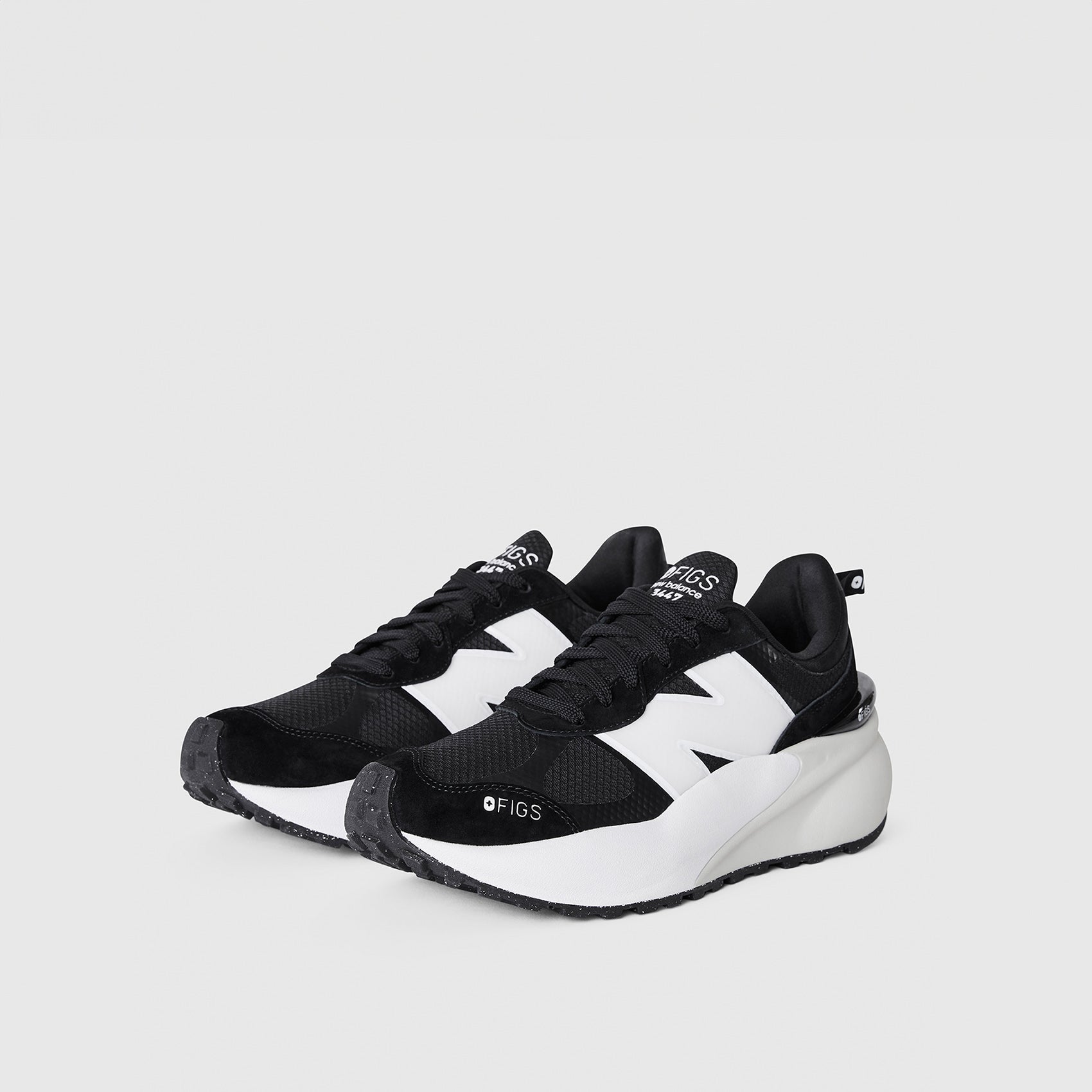 FIGS | New Balance 3447 - Black