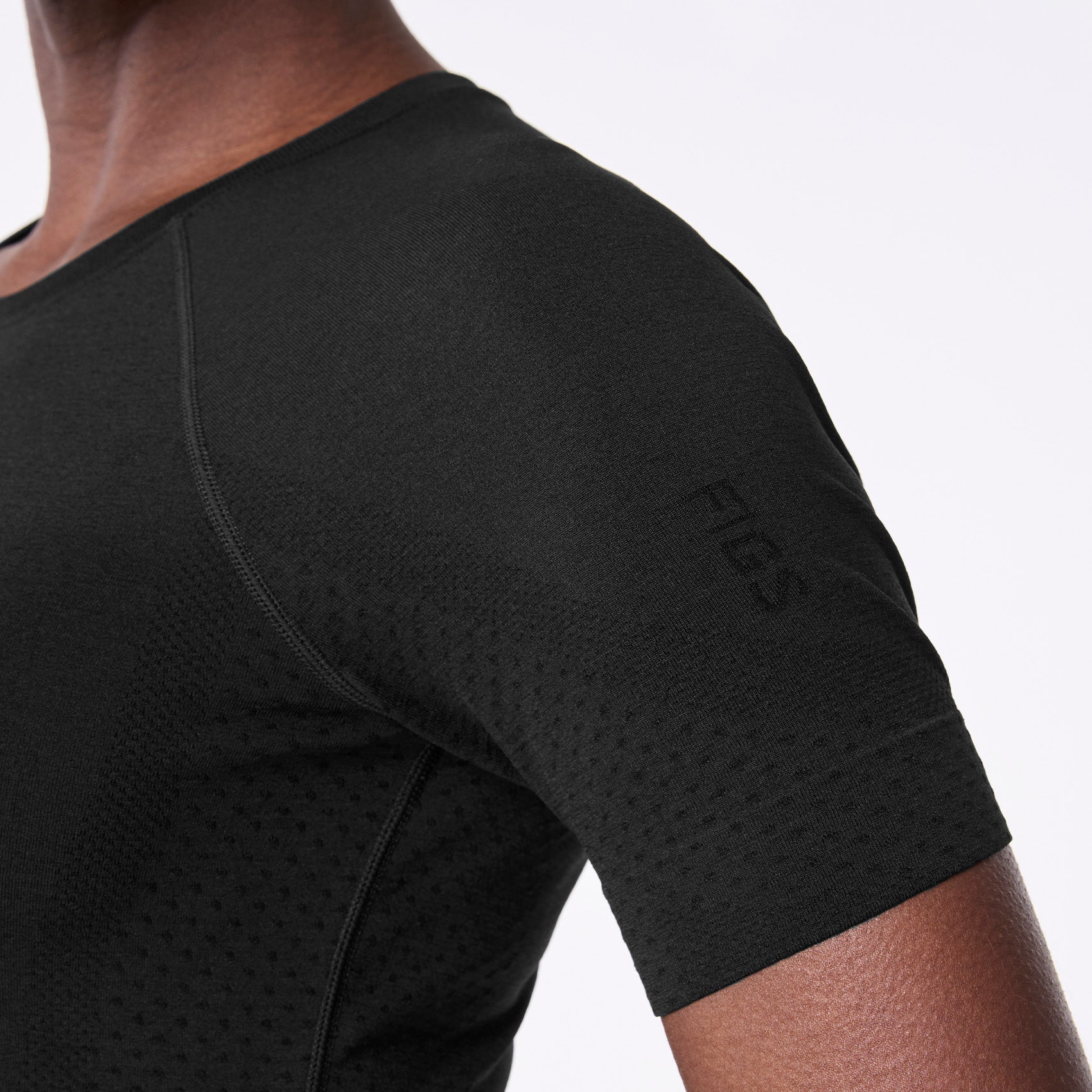 Salta Seamless Short-Sleeve Underscrub - Black