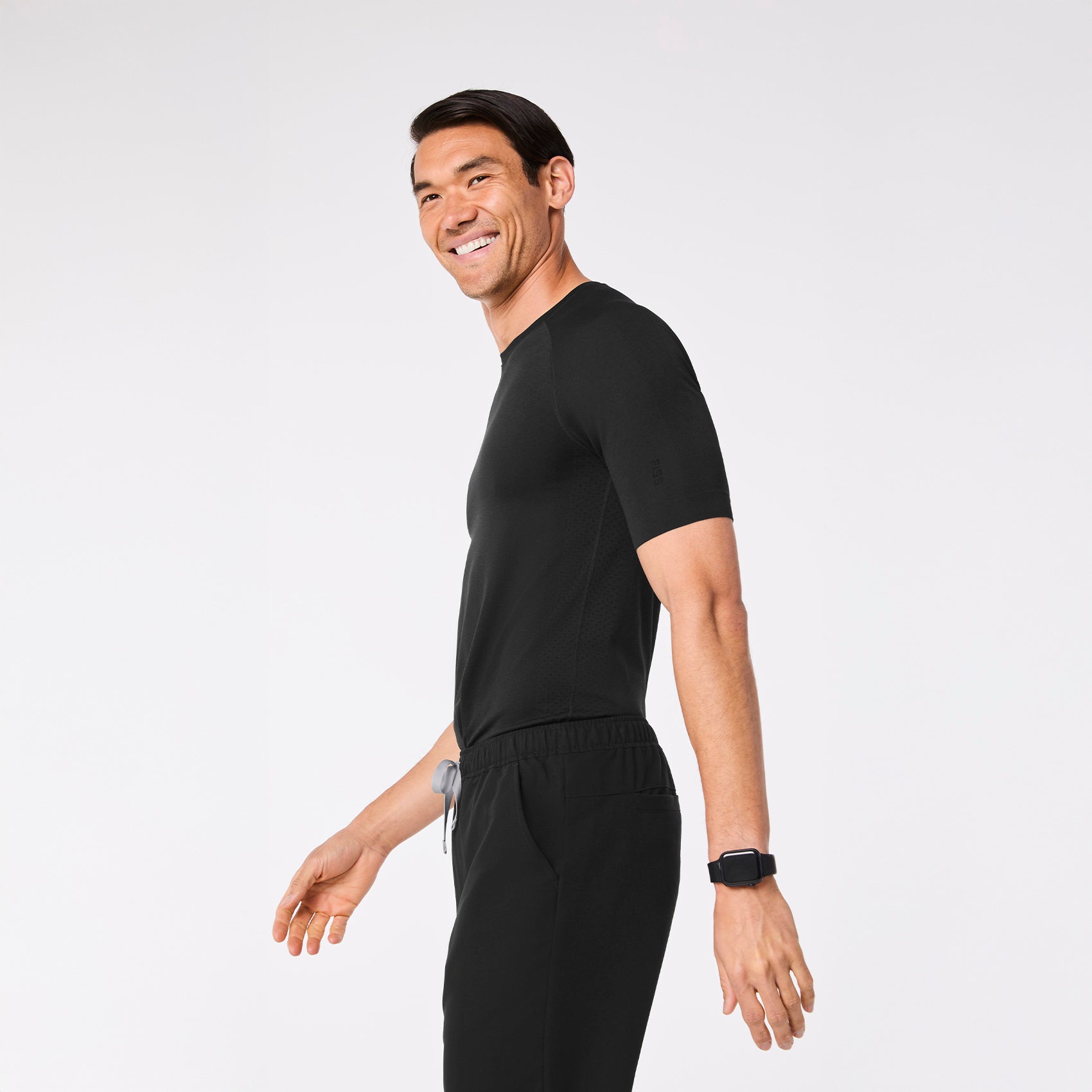 Makato Seamless Short-Sleeve Underscrub - Black