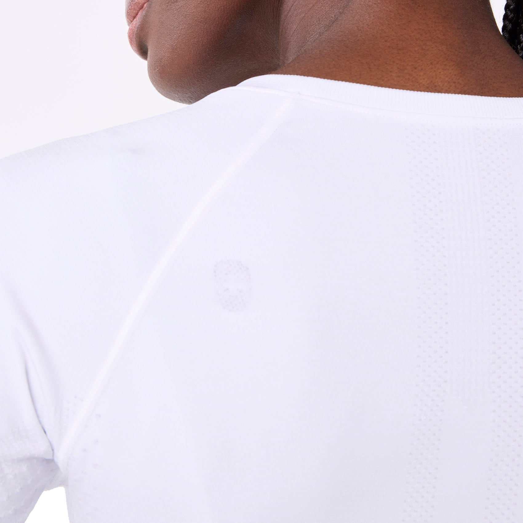 Salta Seamless Short-Sleeve Underscrub - White