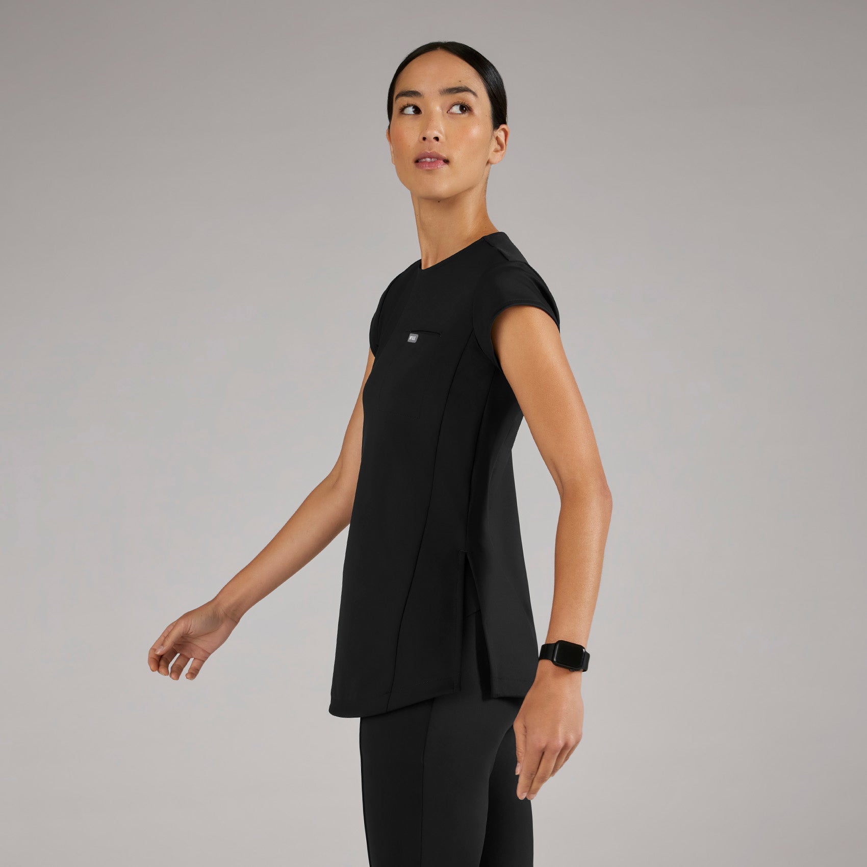 Alma Slim Crewneck Tunic Scrub Top - Black