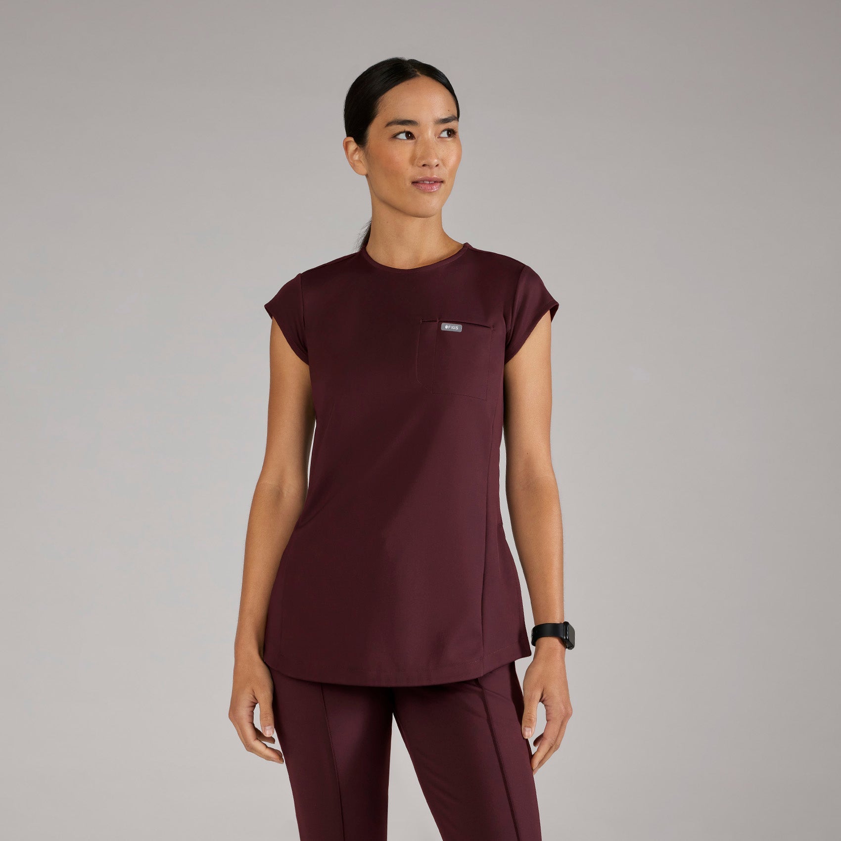 Alma Slim Crewneck Tunic Scrub Top - Burgundy