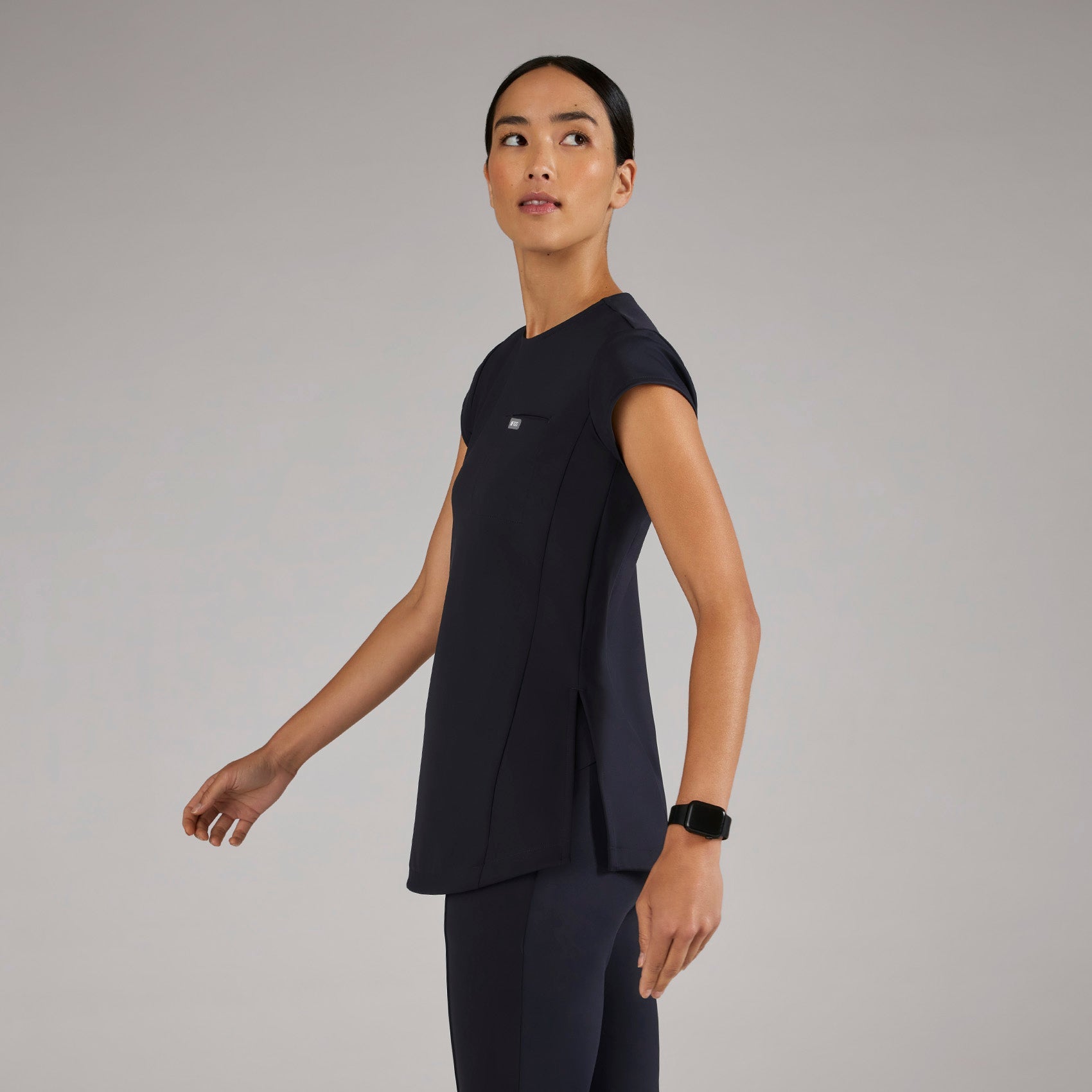 Alma Slim Crewneck Tunic Scrub Top - Navy