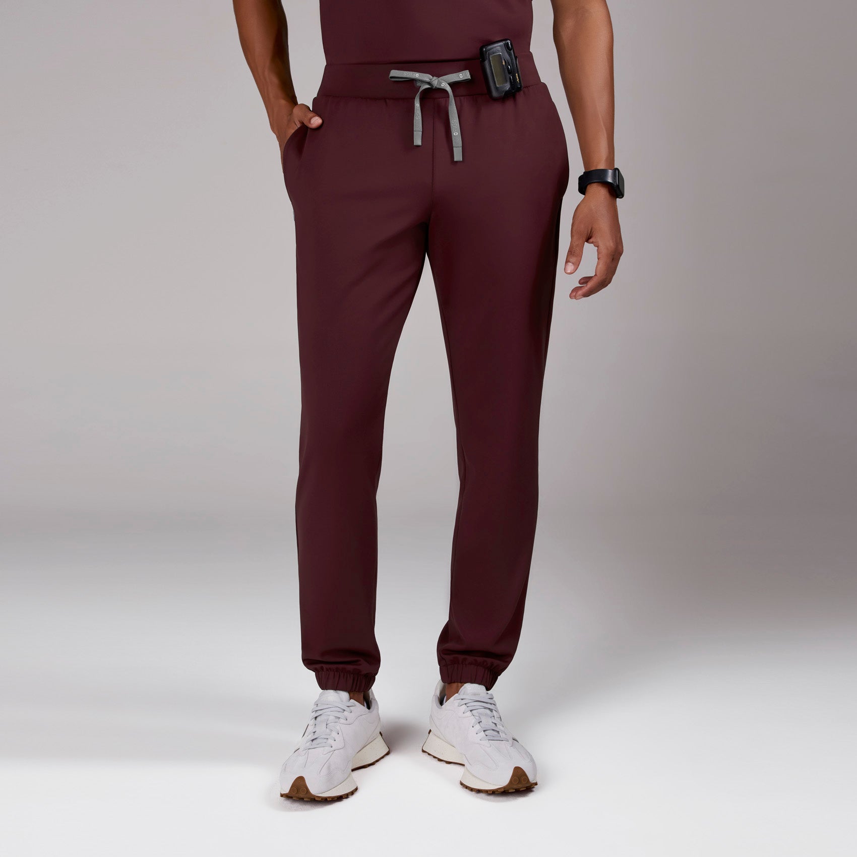 Forster Slim Jogger Scrub Pant - Burgundy