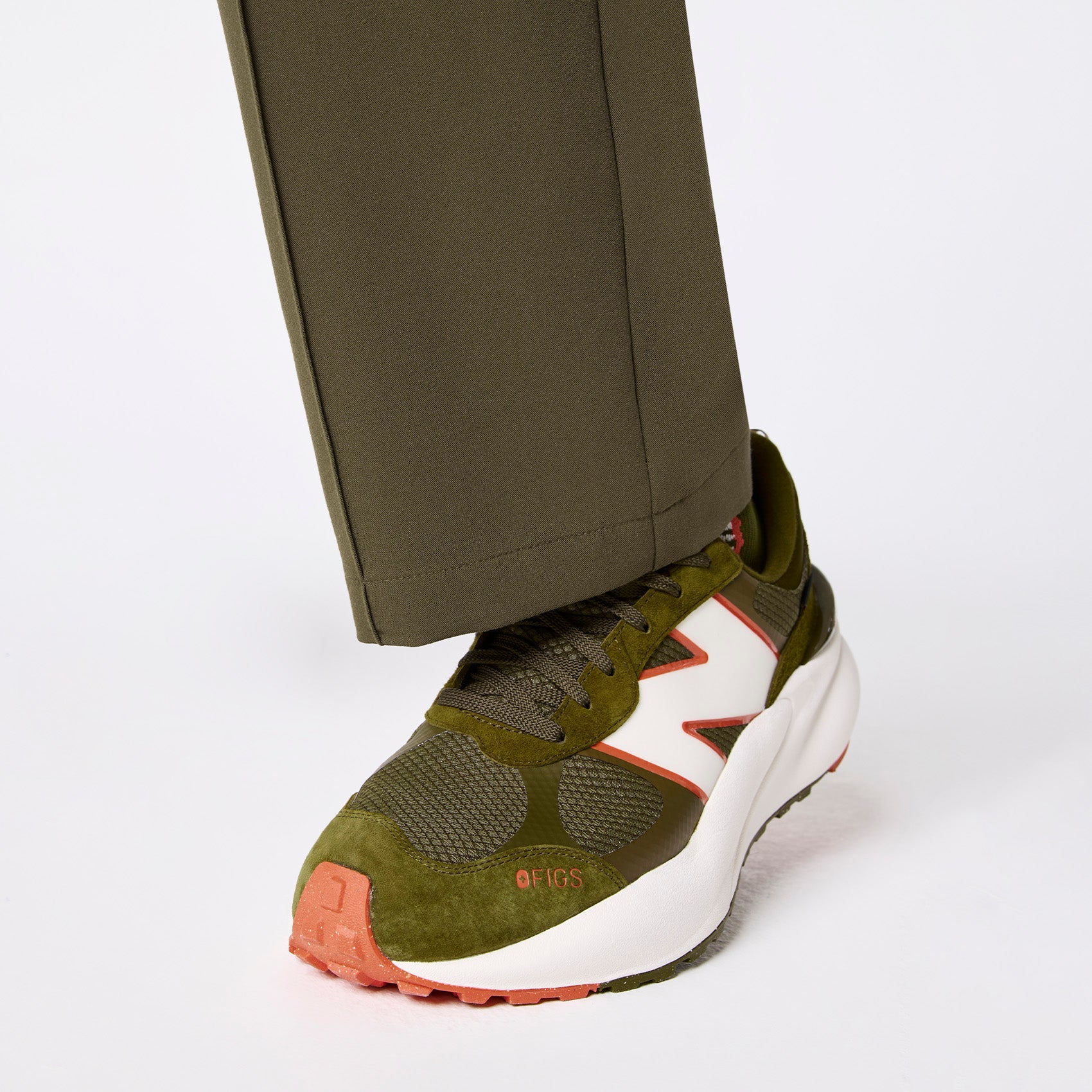 FIGS | New Balance 3447 GORE-TEX® - Spruce