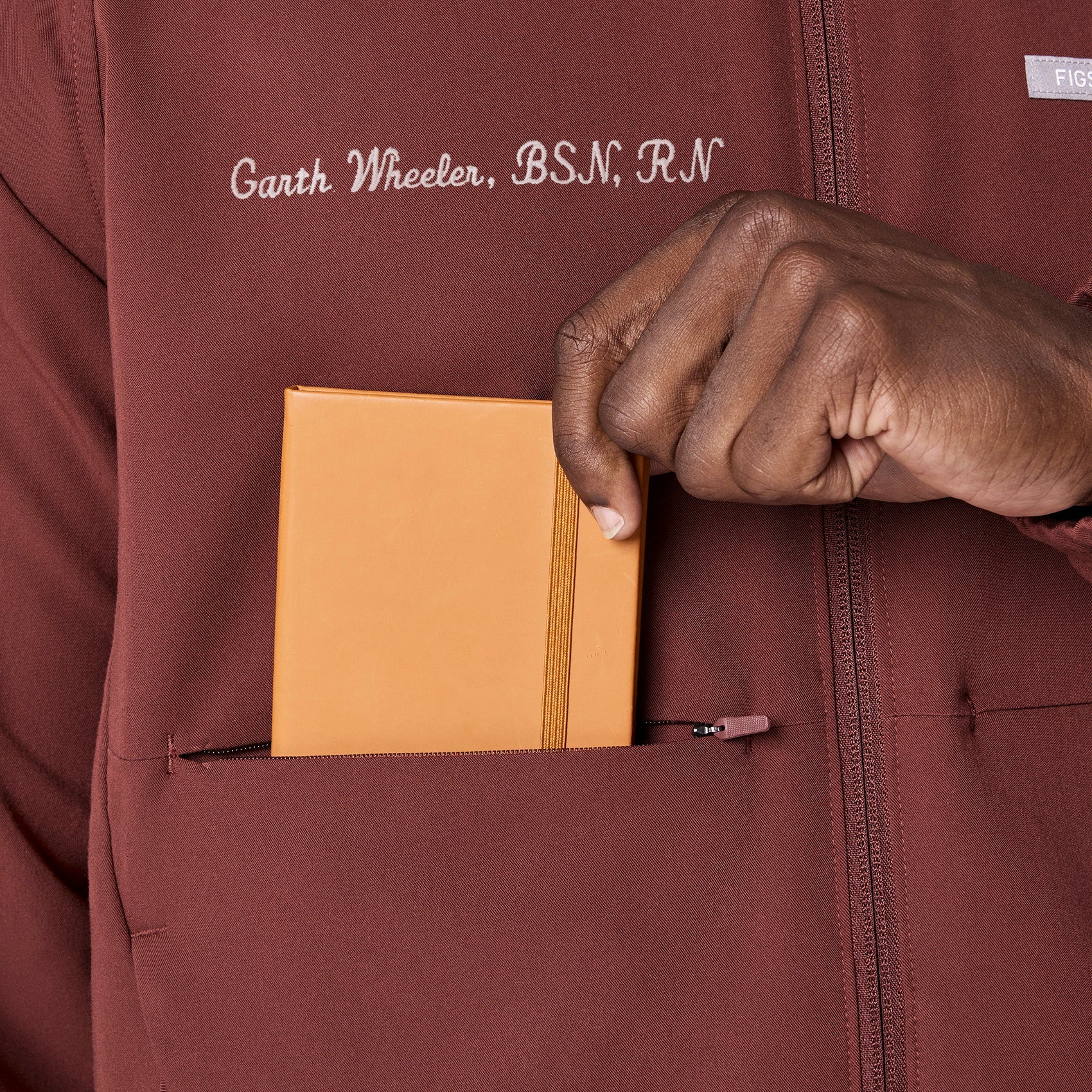 Cobaki Scrub Jacket - Walnut