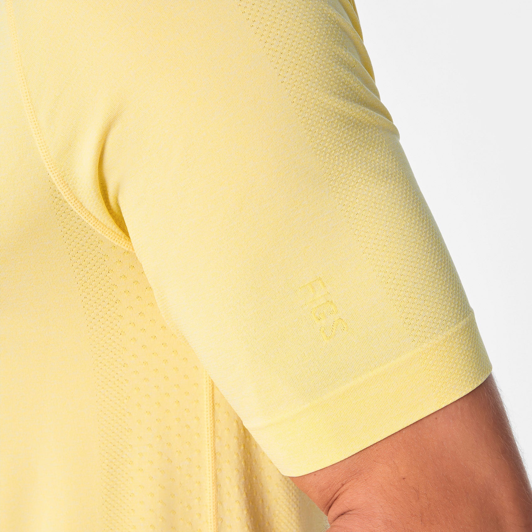 Makato Seamless Short-Sleeve Underscrub - Butter Yellow