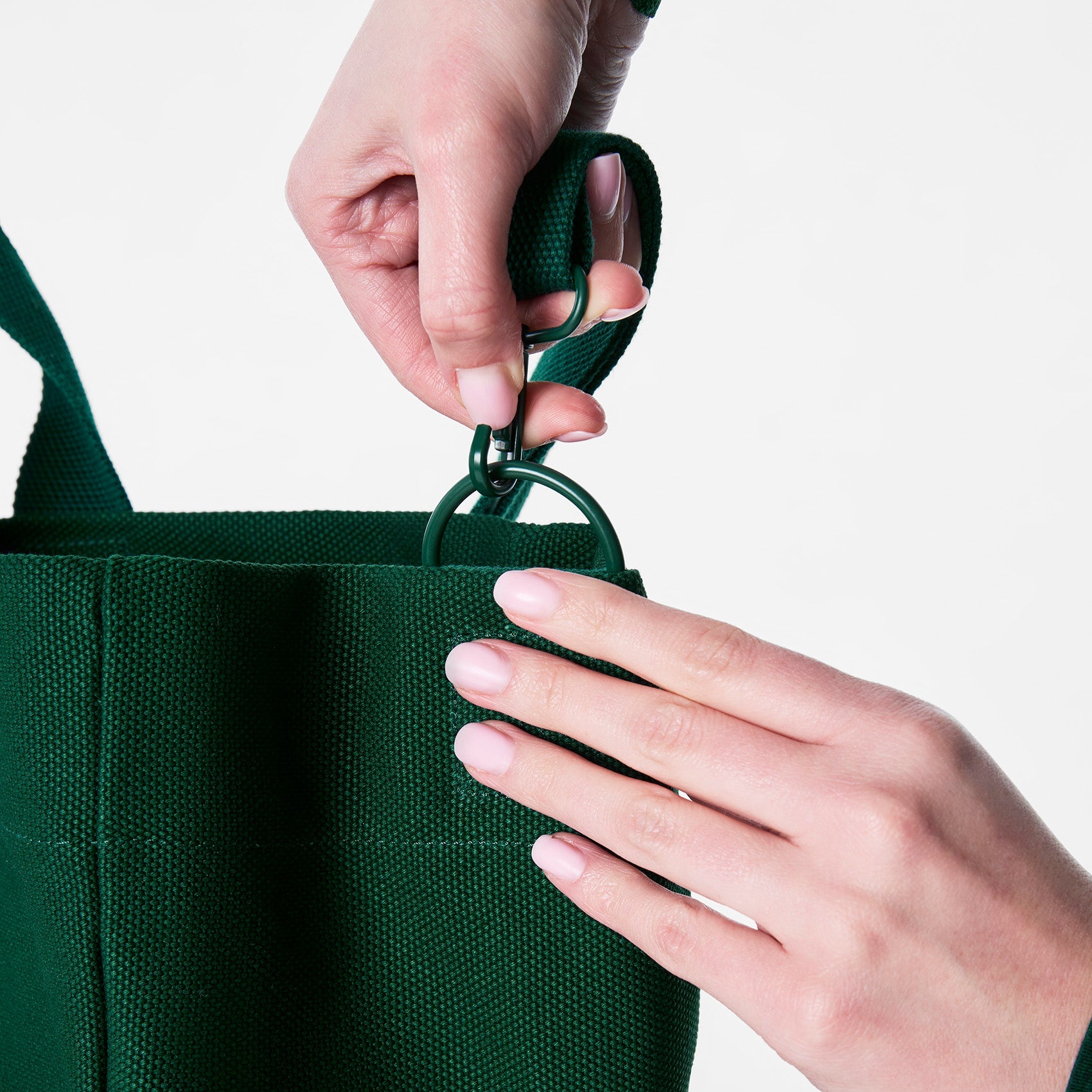 A Very Large Needle Detachable Strap Tote - Forest Green