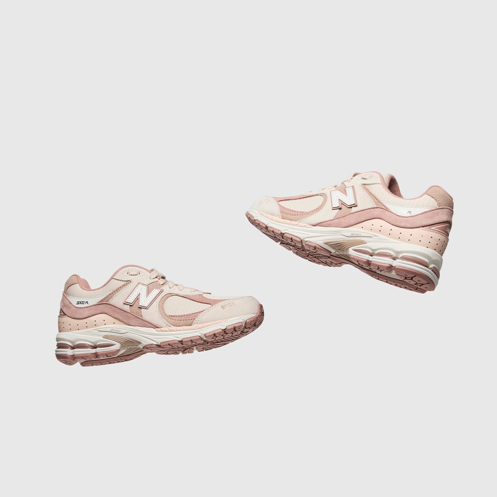FIGS | New Balance 2002R - Cool Clay