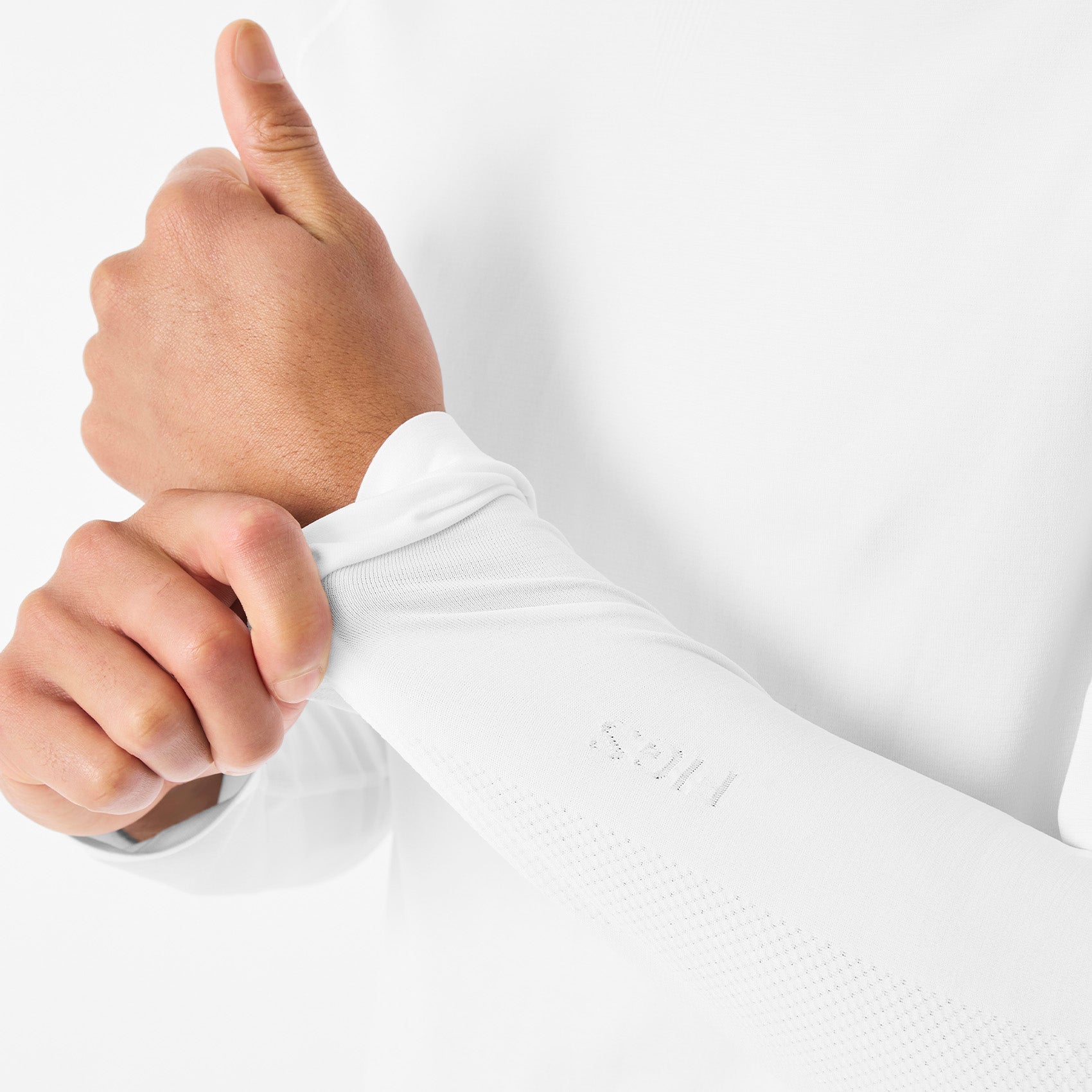 Makato Seamless Long-Sleeve Underscrub - Optic White