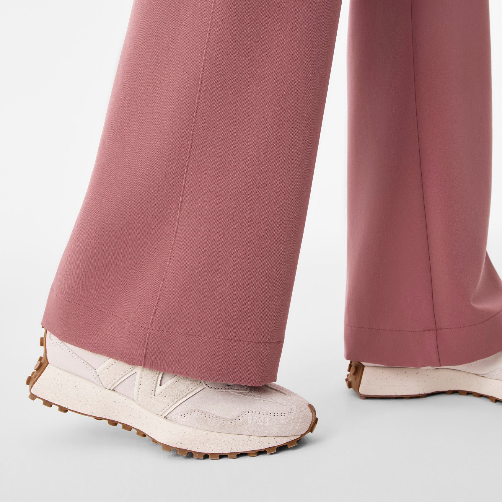 Isabel High-Rise Wide-Leg Scrub Pant - Mauve