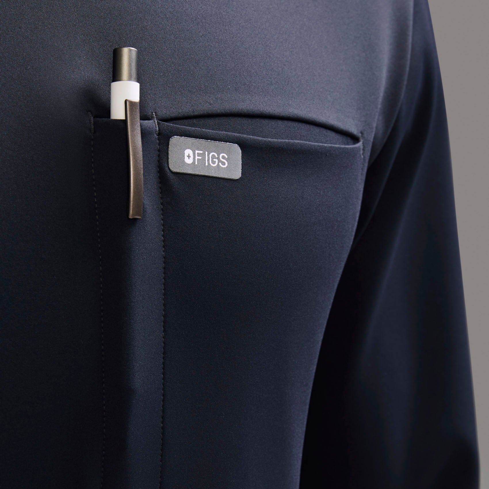 Destin Relaxed Long-Sleeve Scrub Top - Navy