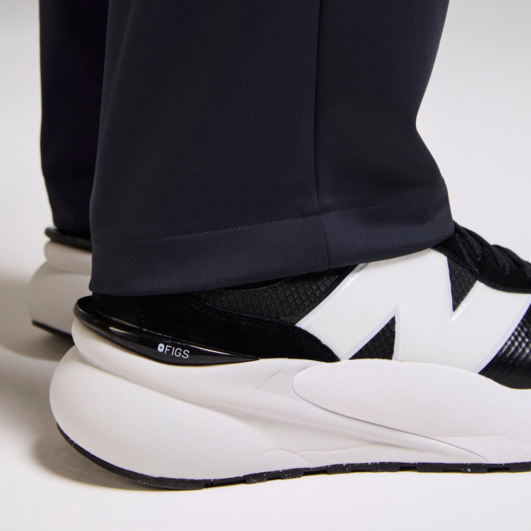 Norris Straight-Leg Scrub Pant - Navy