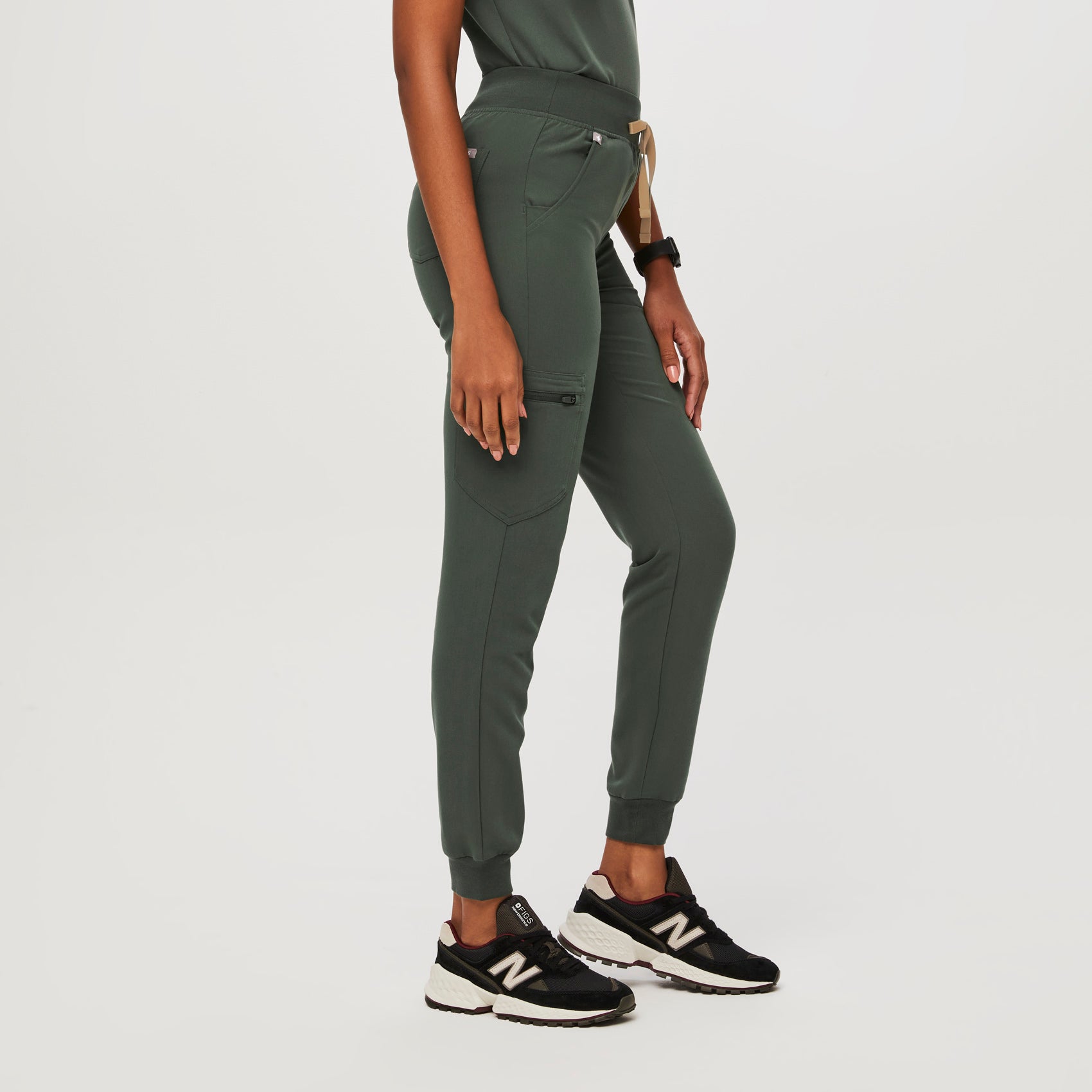 Zamora High-Rise Jogger Scrub Pant™ - Moss
